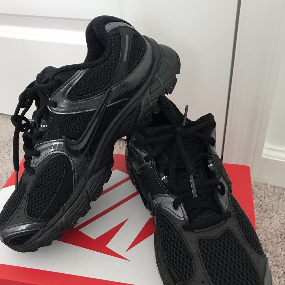 W NIKE V5 RNR - Picture 4 of 5